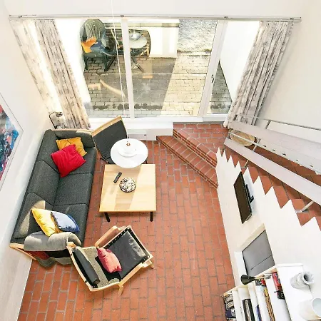6 Person Holiday In